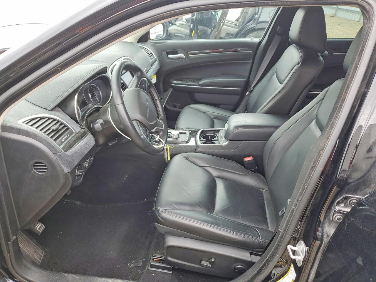 2022 Chrysler 300 VIN 2C3CCADG3NH187131 photo 7