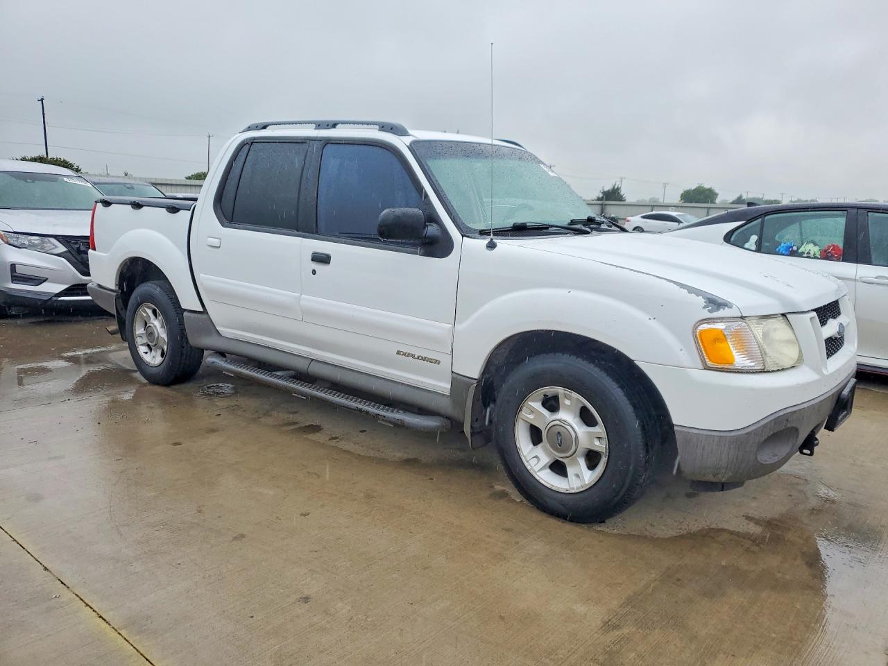 2002 Ford Explorer VIN 1FMZU67E62UC18824 photo 4