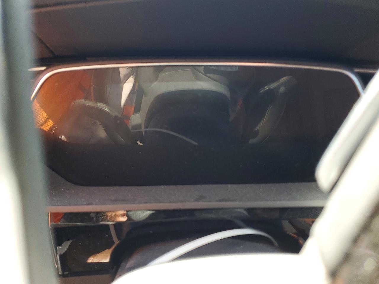2019 Audi E-tron VIN WA1LAAGE9KB011727 photo 9