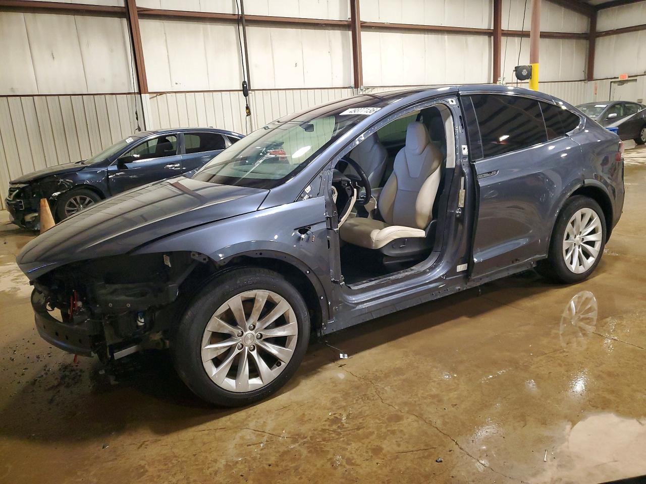2017 TESLA Model x VIN 5YJXCBE2XHF074499 photo 1