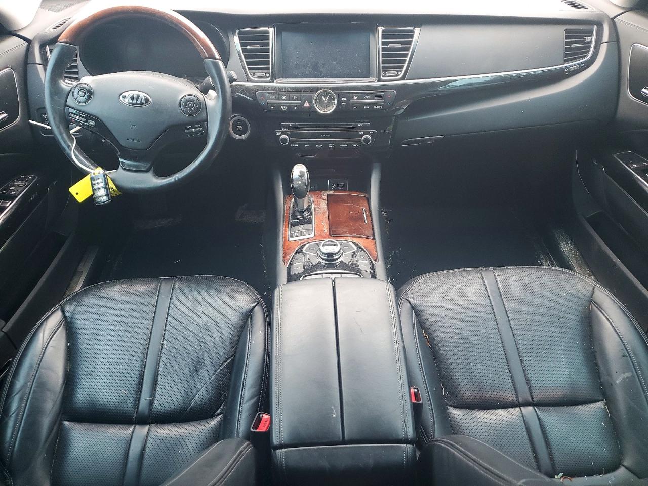 2018 KIA K900 VIN KNALW4D43J6037507 photo 8