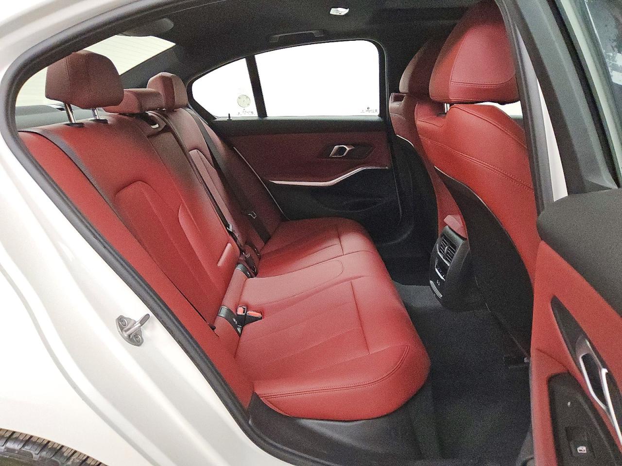 2026 BMW 3 series VIN 3MW69CW0XT8G04509 photo 10