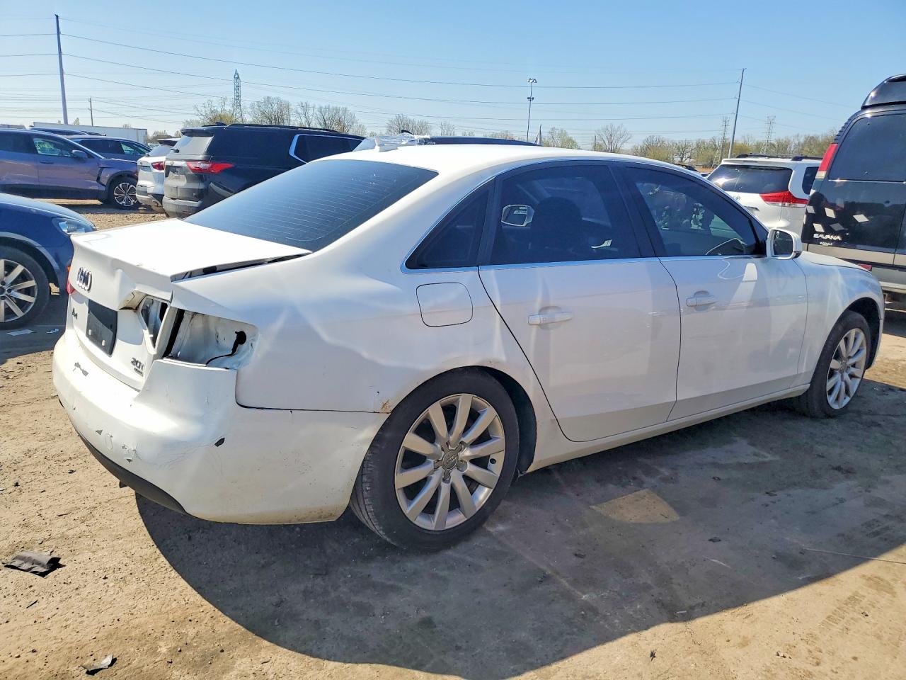 2011 Audi A4 VIN WAUFFAFL2BN044259 photo 3