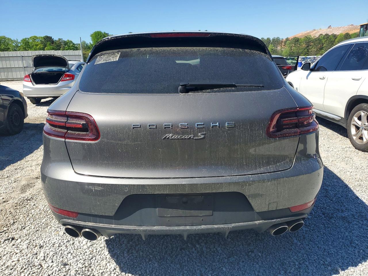 2016 Porsche Macan VIN WP1AB2A58GLB47470 photo 6