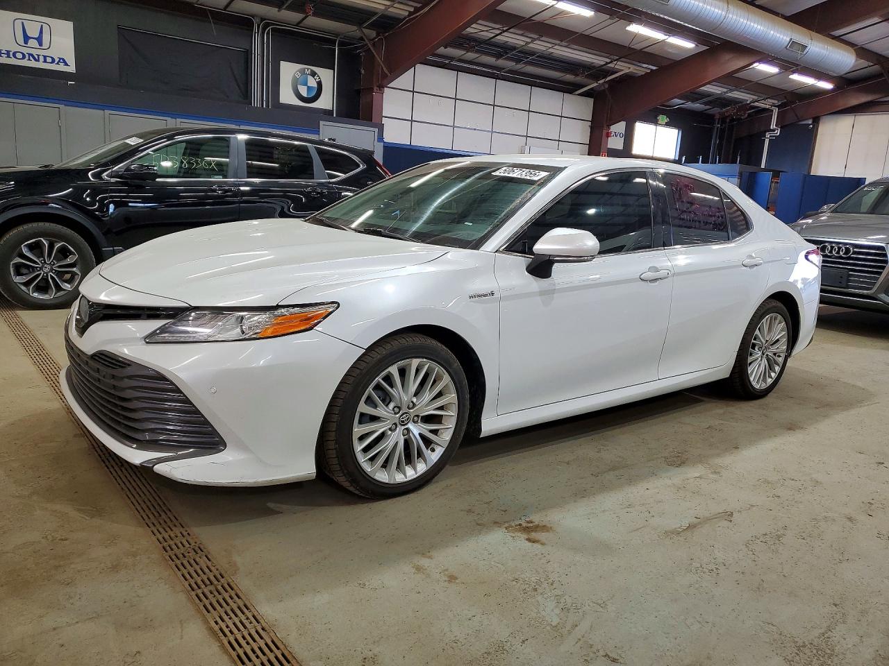 2018 Toyota Camry sola VIN 4T1B21HK6JU009533 photo 1