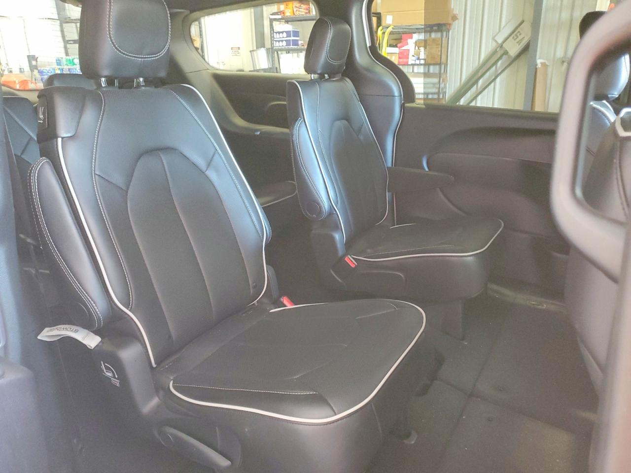 2026 Chrysler Pacifica VIN 2C4RC1GG5TR170002 photo 11