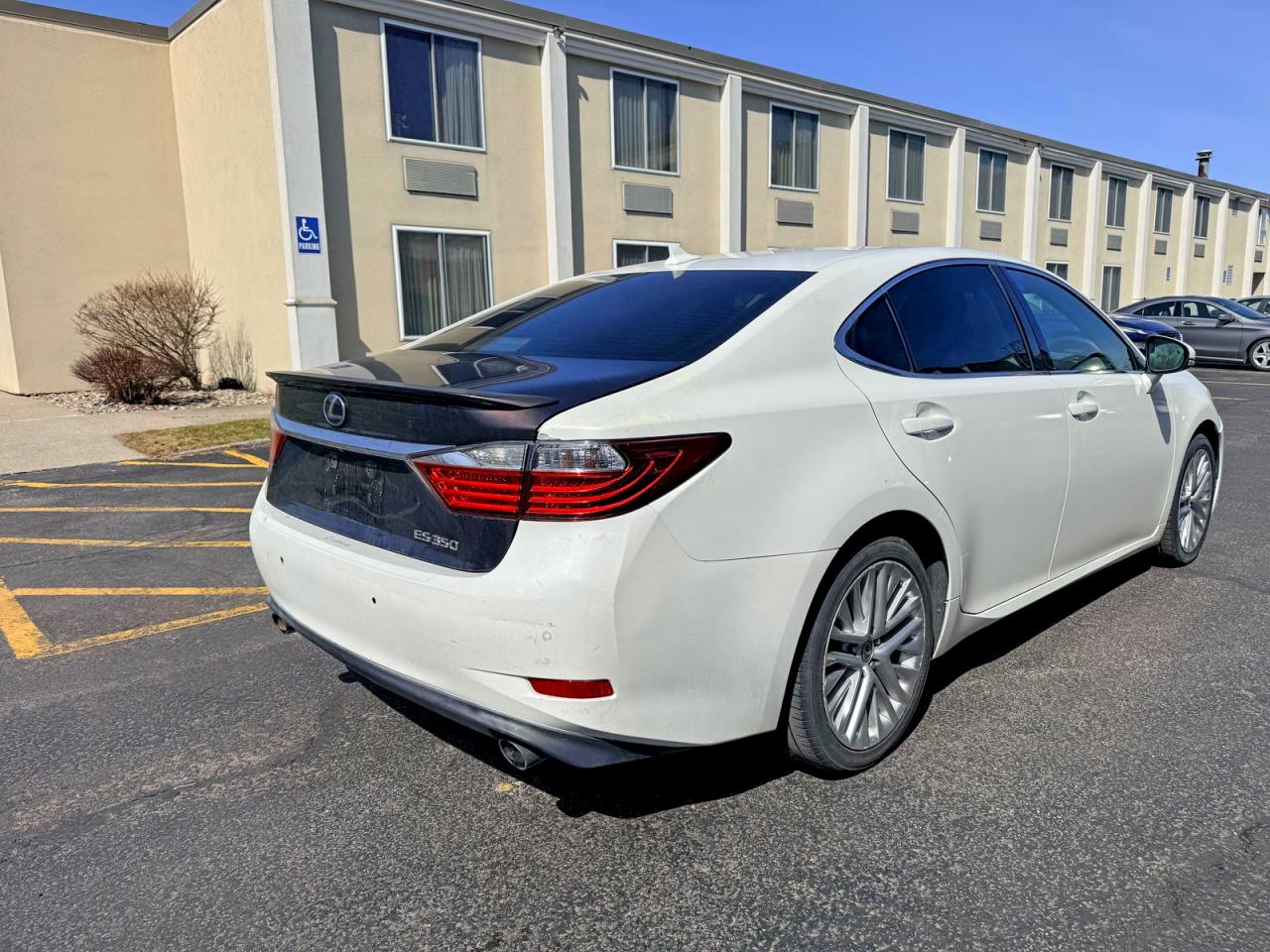 2013 Lexus ES350 VIN JTHBK1GG5D2008034 photo 4
