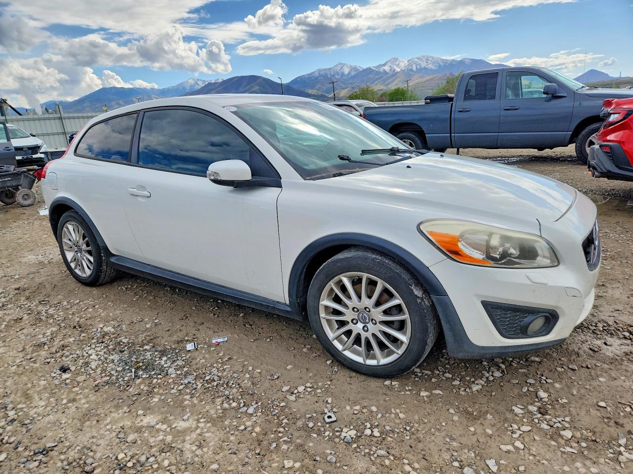 2011 Volvo C30 VIN YV1672MK3B2198393 photo 4