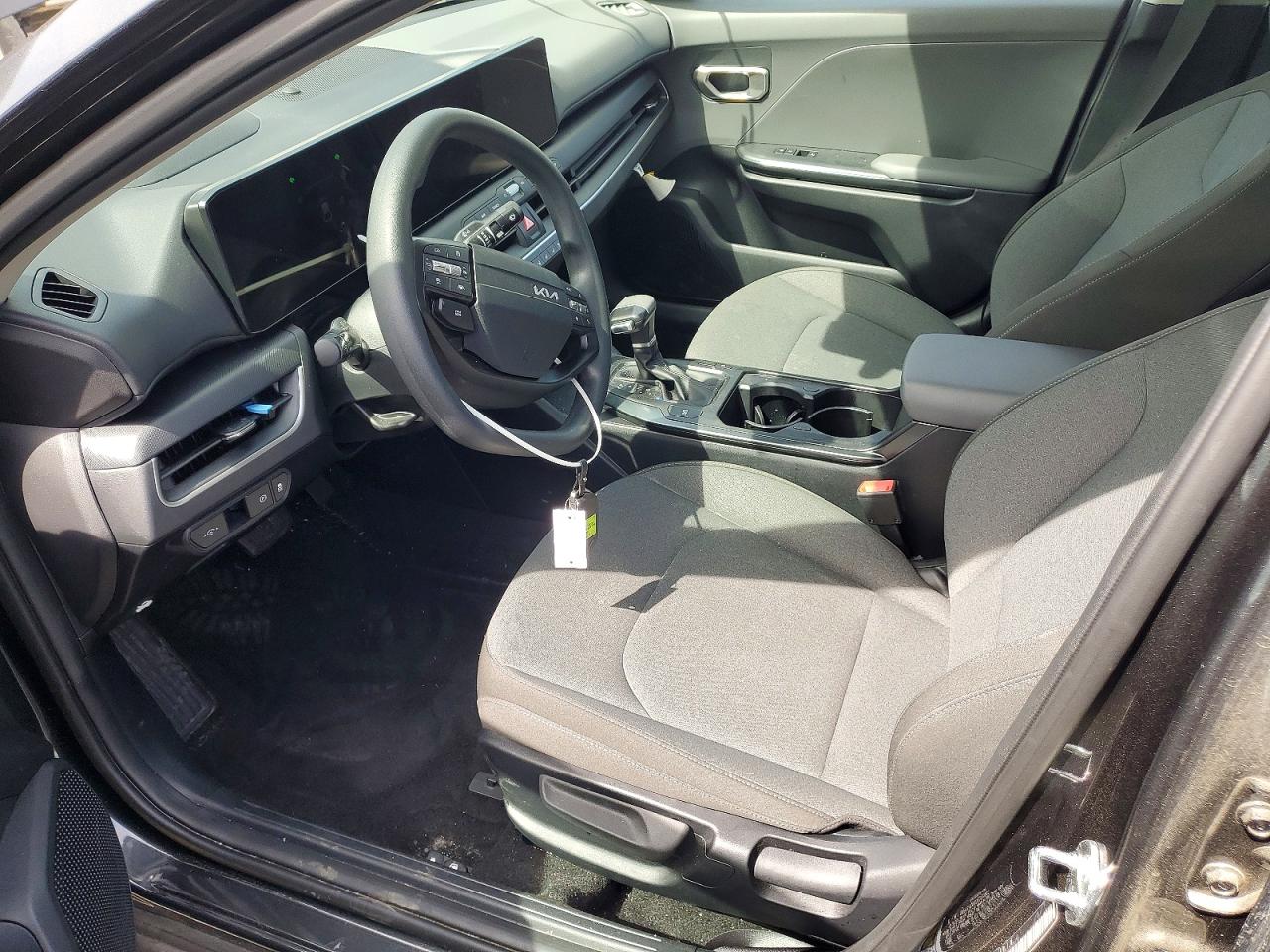 2025 Kia All other VIN 3KPFT4DE6SE200907 photo 7