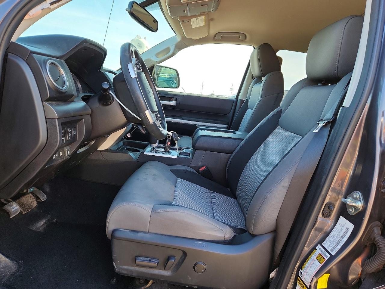 2016 Toyota Tundra VIN 5TFEM5F13GX097851 photo 7