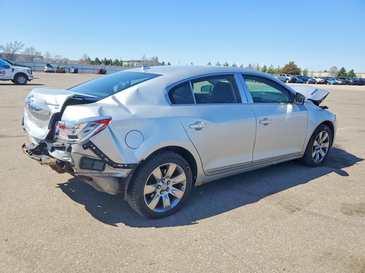 2011 Buick Lacrosse VIN 1G4GD5ED0BF238096 photo 3