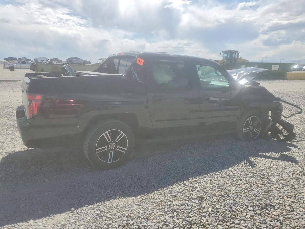 2013 Honda Ridgeline VIN 5FPYK1F74DB011797 photo 3