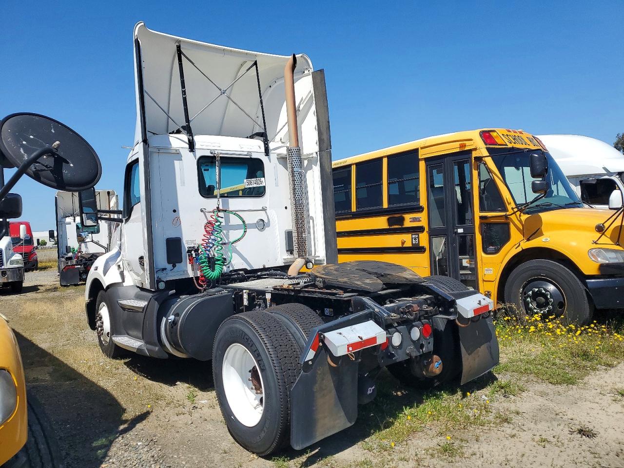 2017 KENWORTH All other VIN 1XKYA48X1HJ160388 photo 3