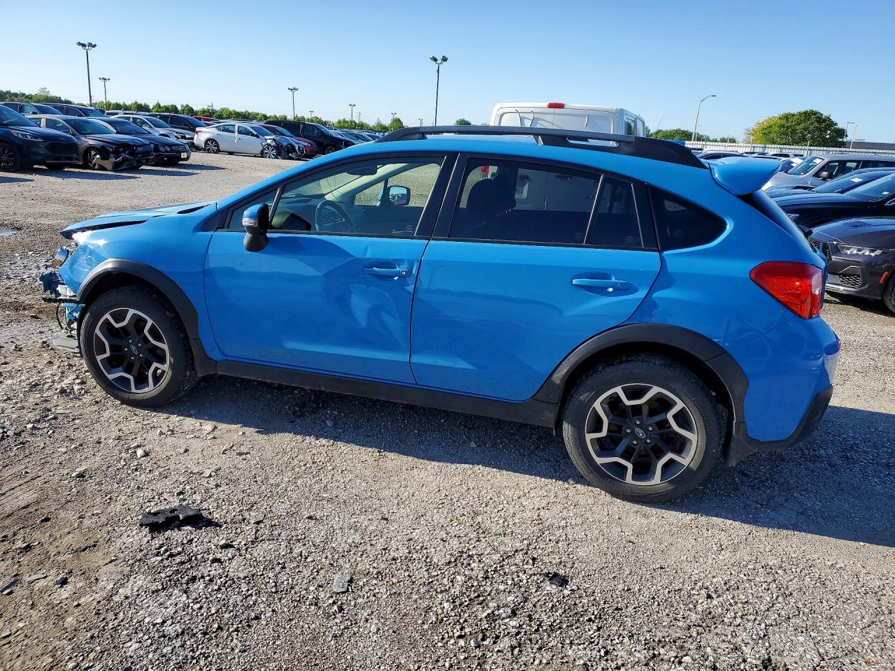 2016 Subaru Crosstrek VIN JF2GPAKC9GH277637 photo 2