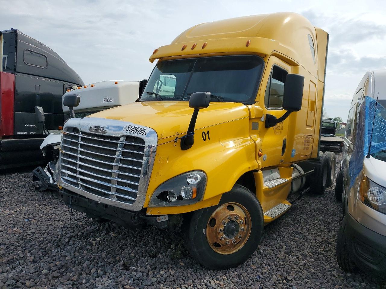 2015 FREIGHTLINER All other VIN 3AKJGLD58FSGC9452 photo 2