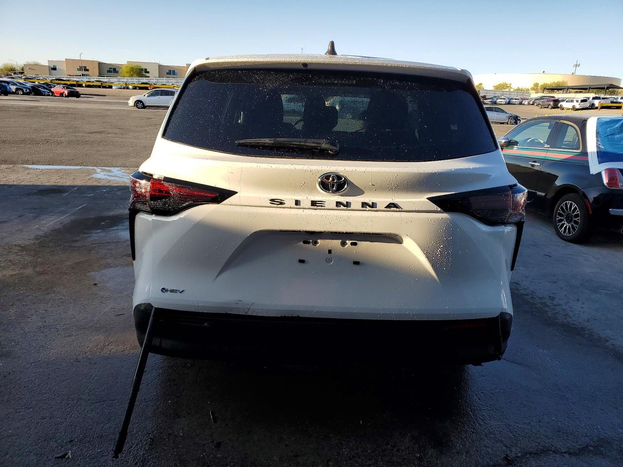 2026 Toyota Sienna VIN 5TDKRKEC3TS297912 photo 6