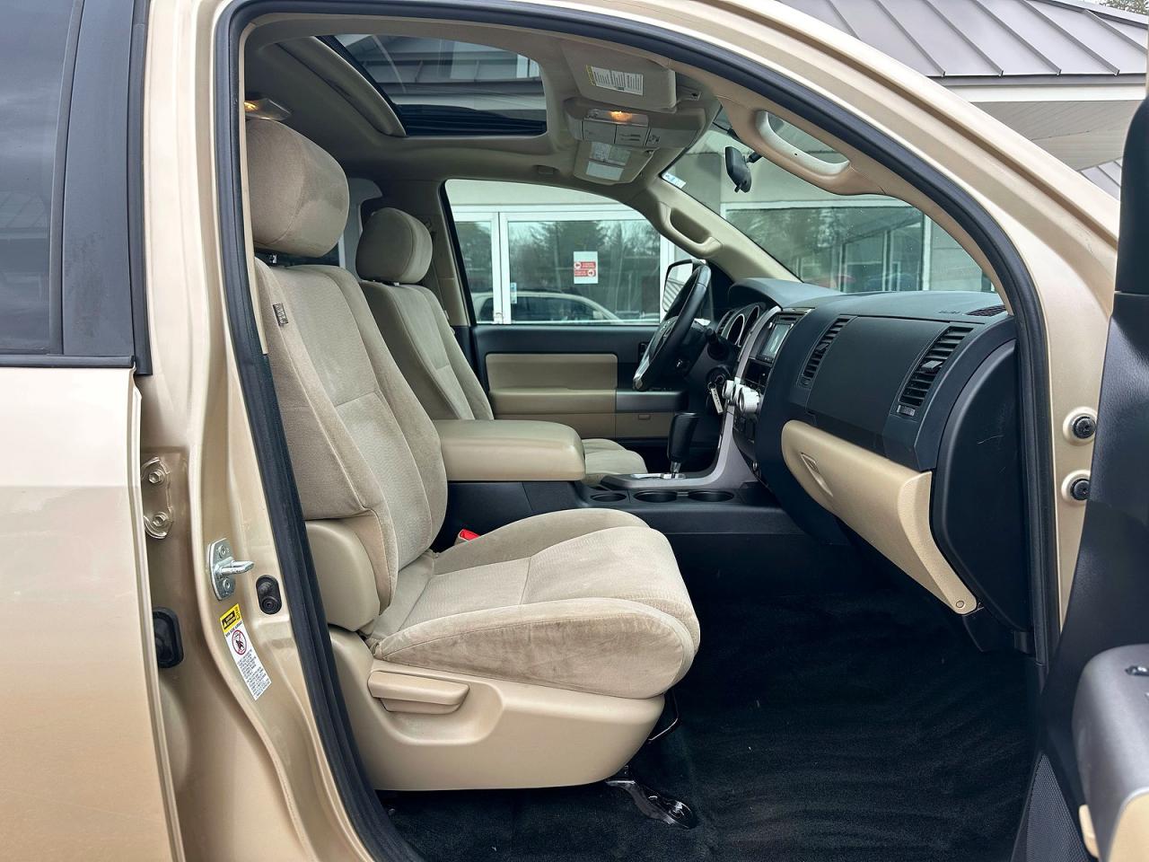 2014 TOYOTA Sequoia VIN 5TDBY5G19ES093215 photo 5