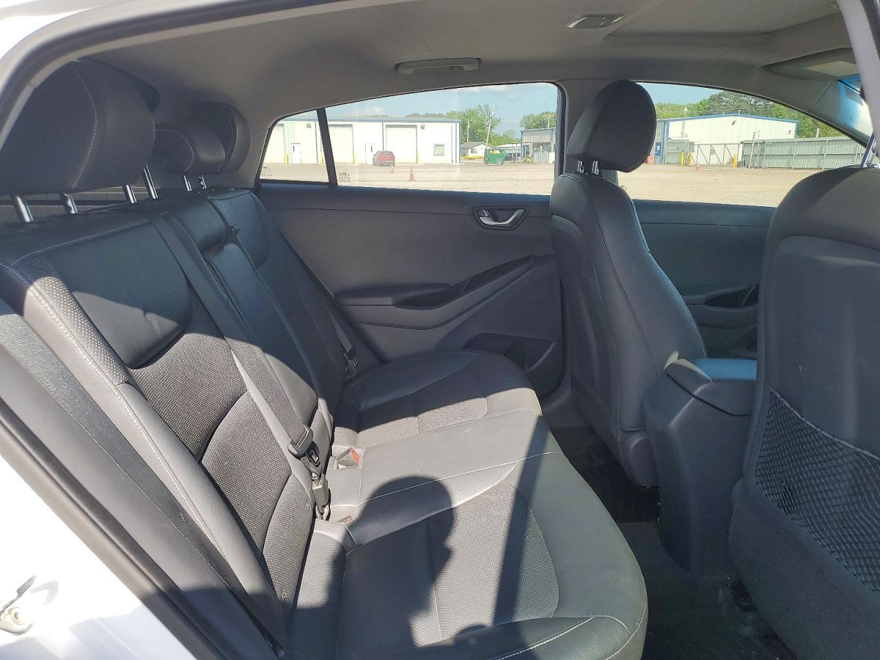 2018 Hyundai Ioniq VIN KMHC85LC6JU077566 photo 11
