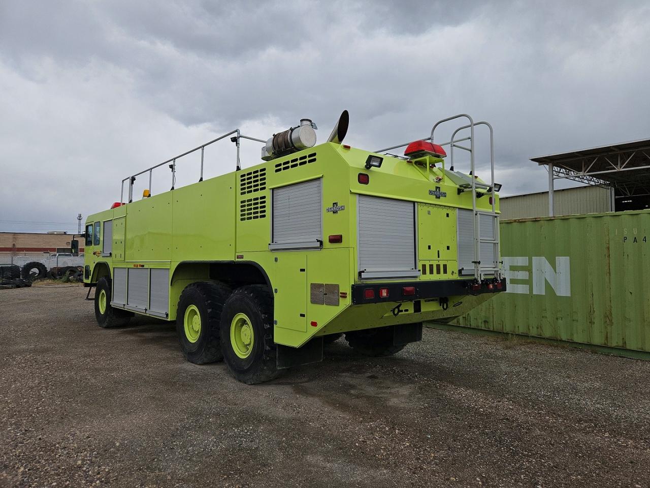2005 Oshkosh All other VIN 10TDKAK165S083903 photo 4