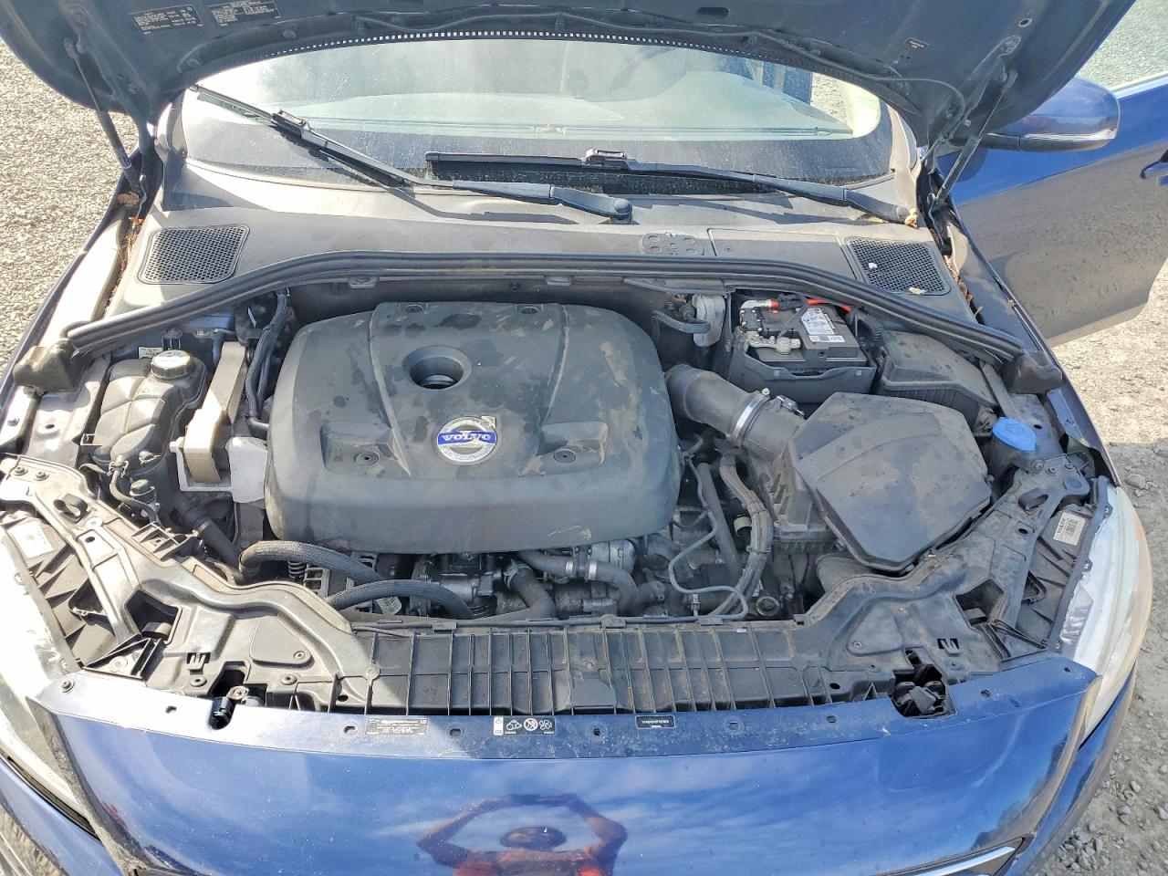 2015 Volvo V60 VIN YV140MEK5F1221979 photo 12