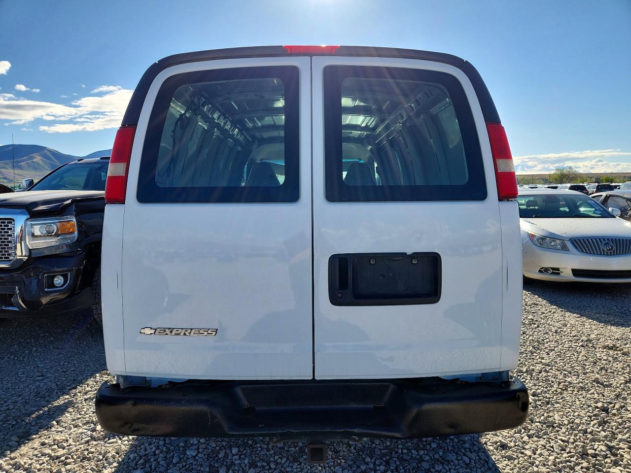 2007 CHEV Express VIN 1GCGG25V171108805 photo 6