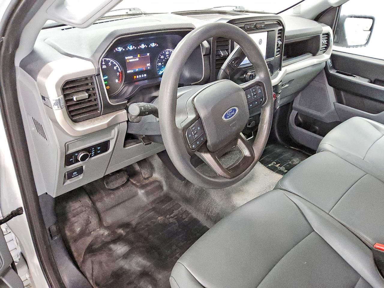 2023 Ford F150 VIN 1FTMF1EB4PKE30919 photo 8