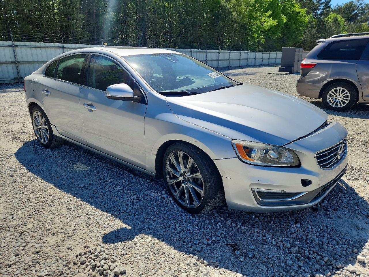 2018 Volvo S60 VIN LYV402HK9JB171479 photo 4