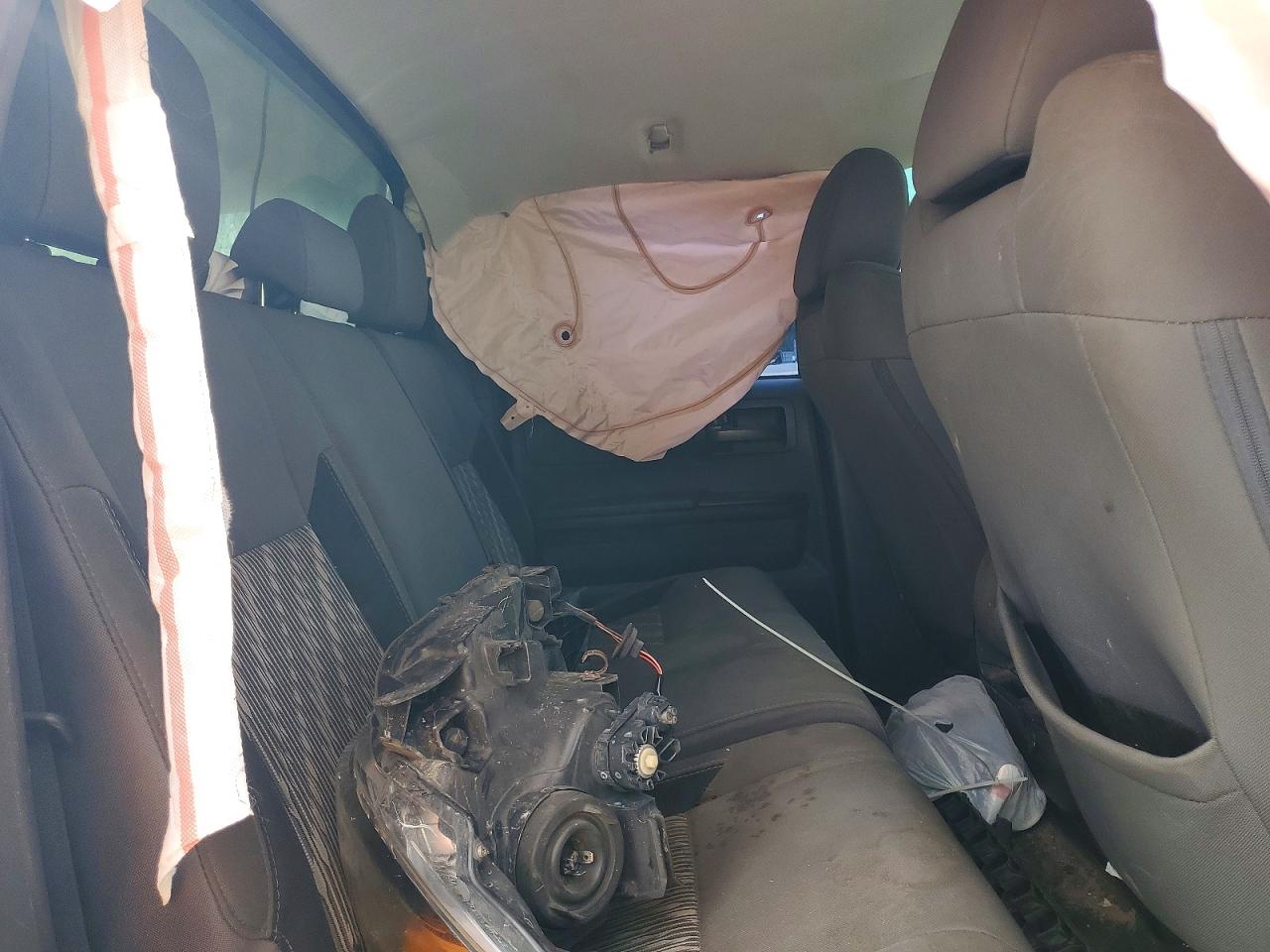 2018 Toyota Tundra VIN 5TFRM5F19JX126262 photo 10