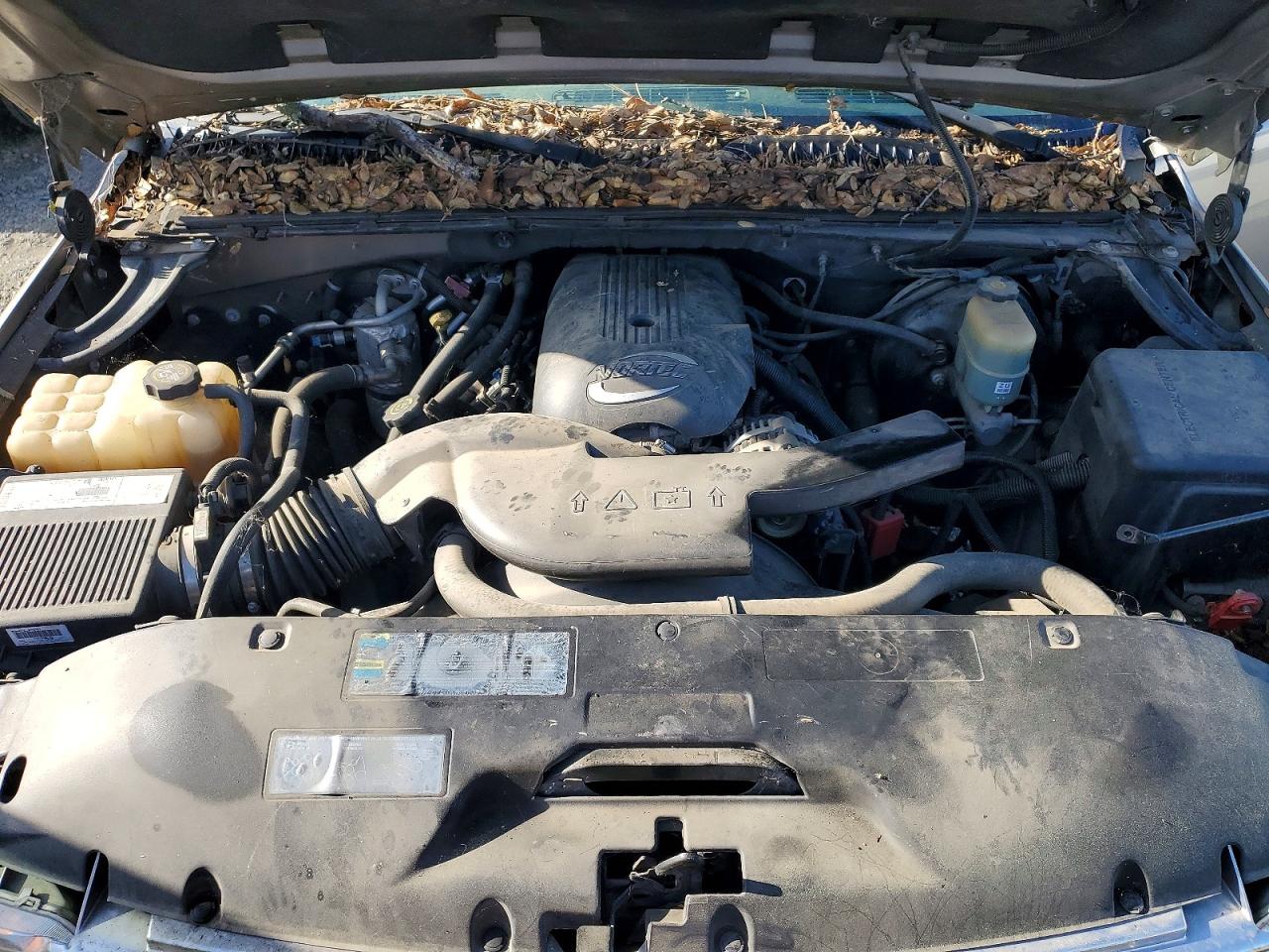 2002 Chevrolet Suburban VIN 1GNFK16T12J211370 photo 11