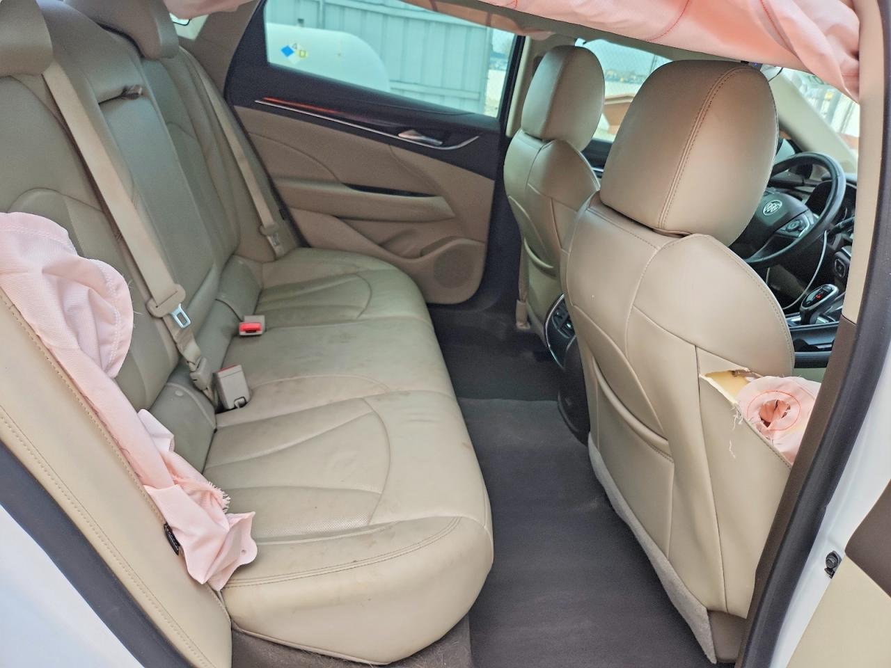 2019 Buick Lacrosse VIN 1G4ZR5SS8KU114893 photo 10