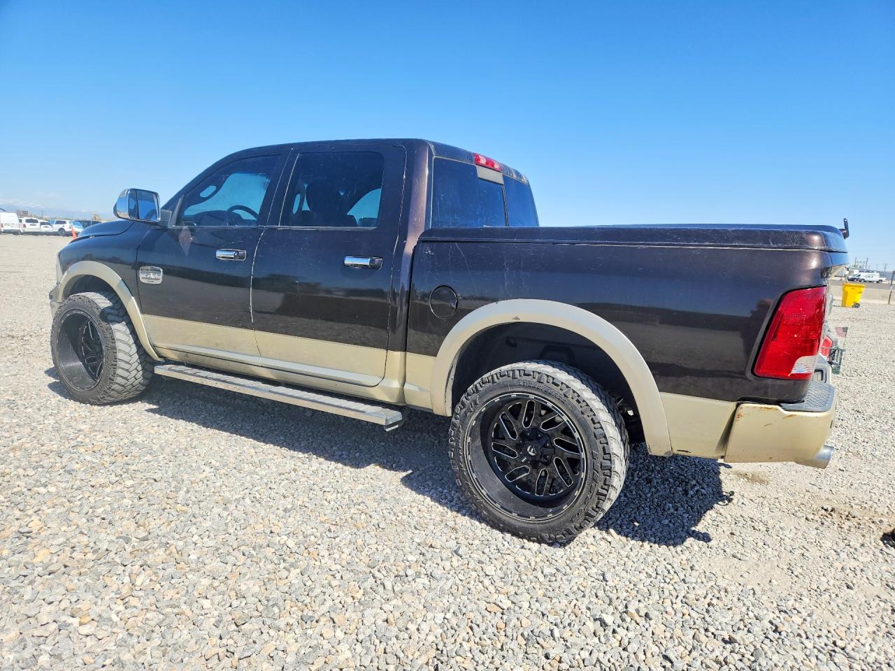 2011 Dodge Ram 1500 VIN 1D7RV1CT7BS603027 photo 2