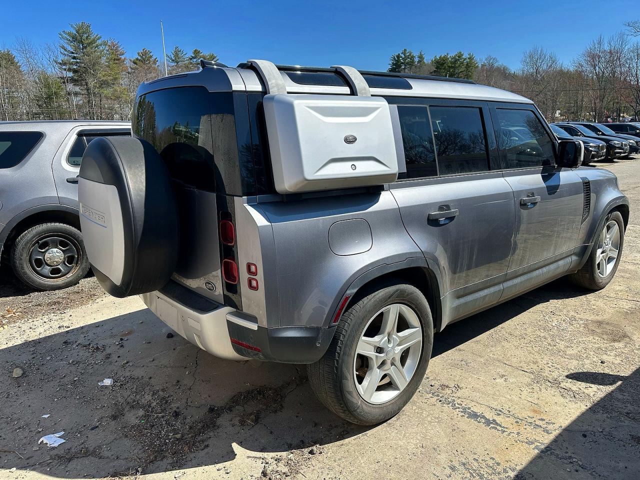 2021 LAND Defender VIN SALEP7RU4M2047972 photo 4