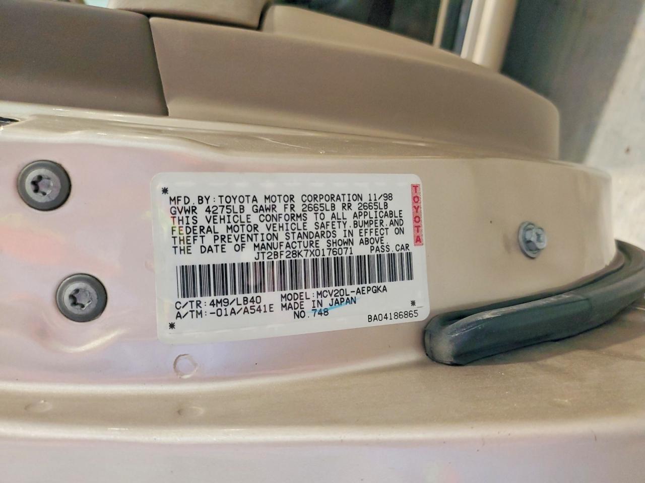 1999 Toyota Camry VIN JT2BF28K7X0176071 photo 12