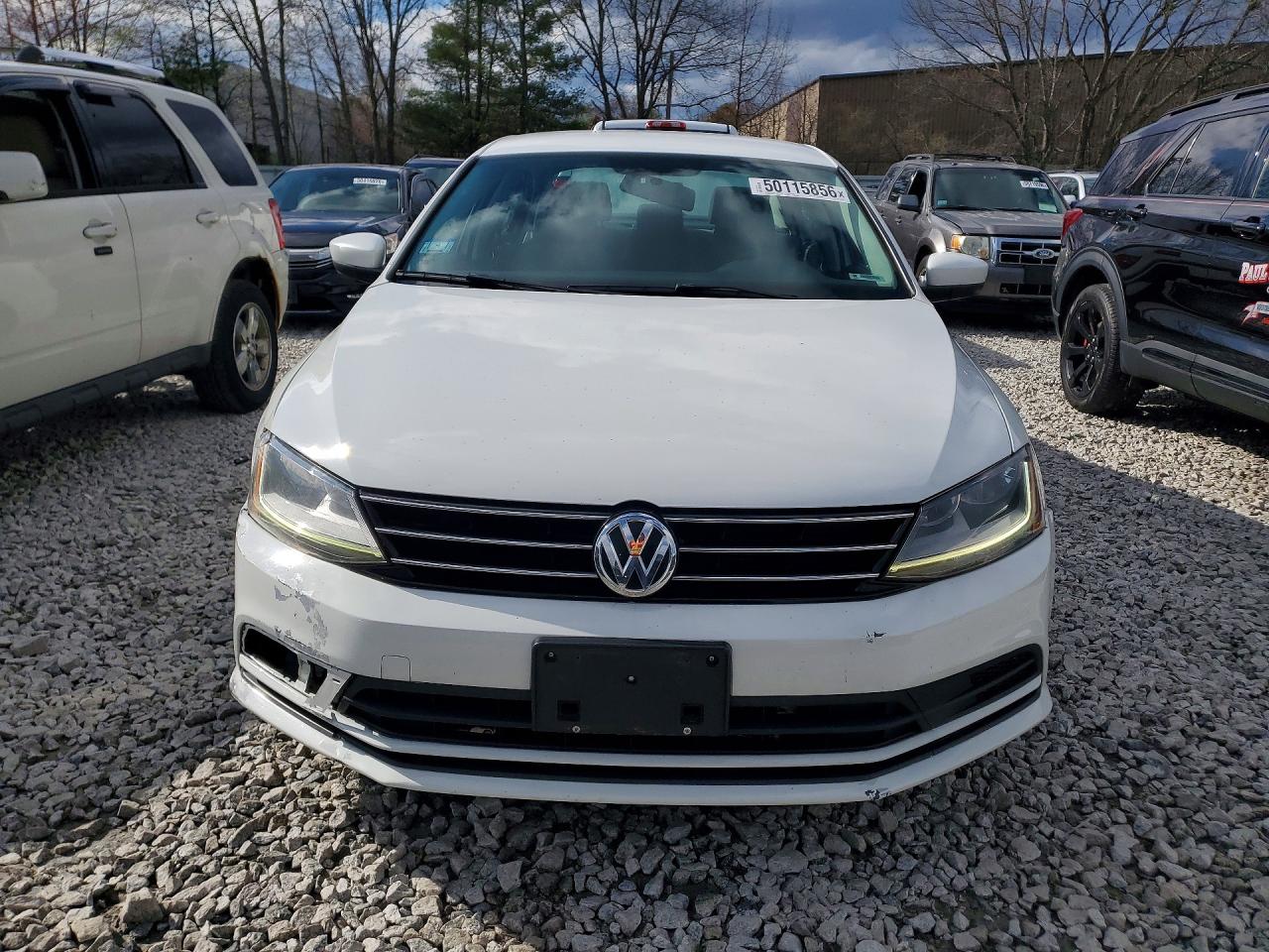 2017 Volkswagen Jetta VIN 3VW2B7AJ7HM396601 photo 5