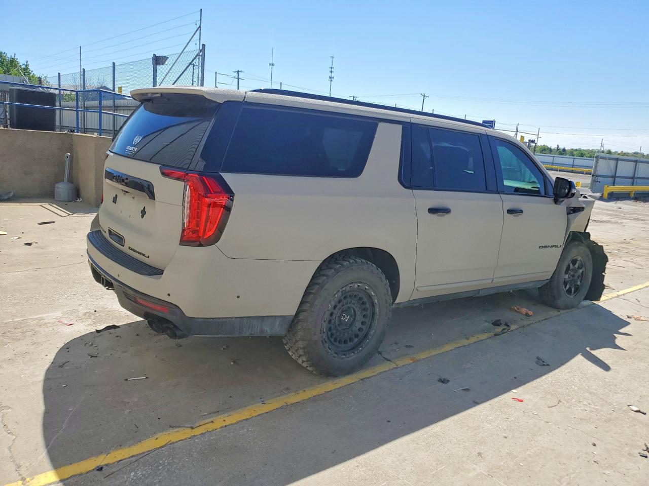 2024 GMC Yukon VIN 1GKS2JKL9RR123373 photo 3