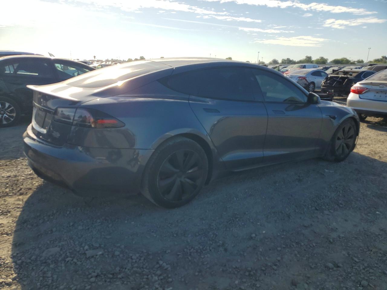 2023 Tesla Model s VIN 5YJSA1E62PF522519 photo 3