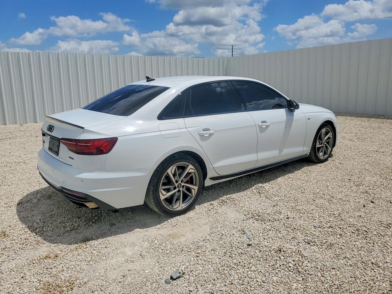 2023 Audi A4 VIN WAUEAAF43PA031201 photo 3