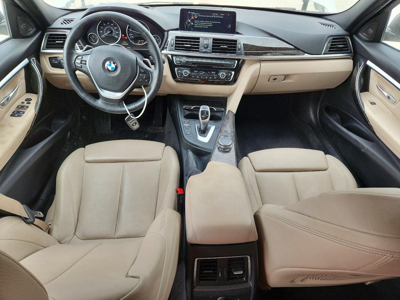 2016 BMW 3 series VIN WBA8E3G52GNU00269 photo 8