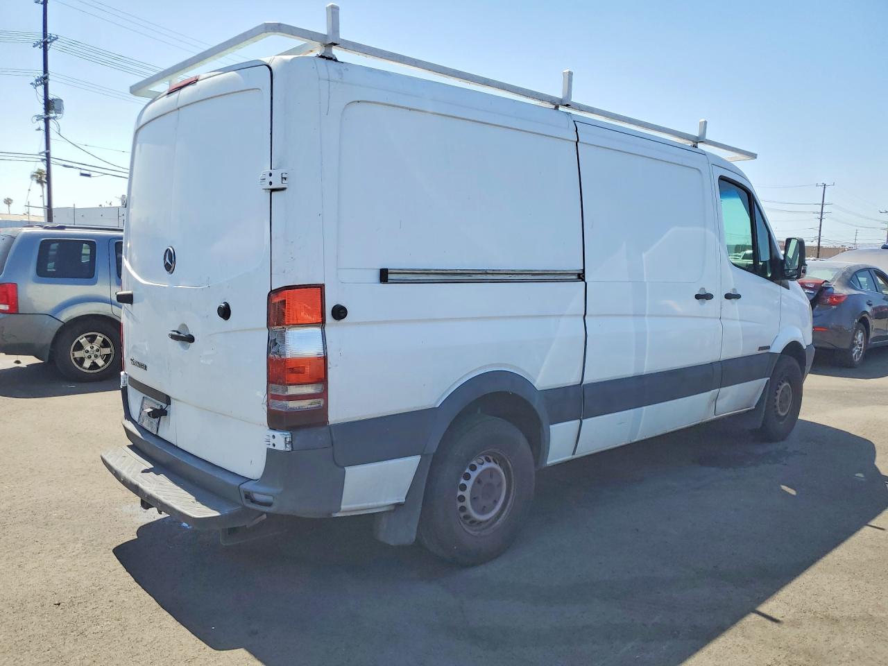 2011 Mercedes-Benz Sprinter VIN WD3PE7CC3B5595344 photo 3