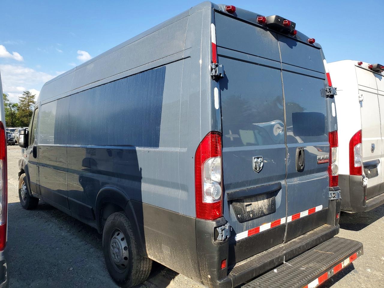 2020 Ram Promaster VIN 3C6URVJG5LE136319 photo 2