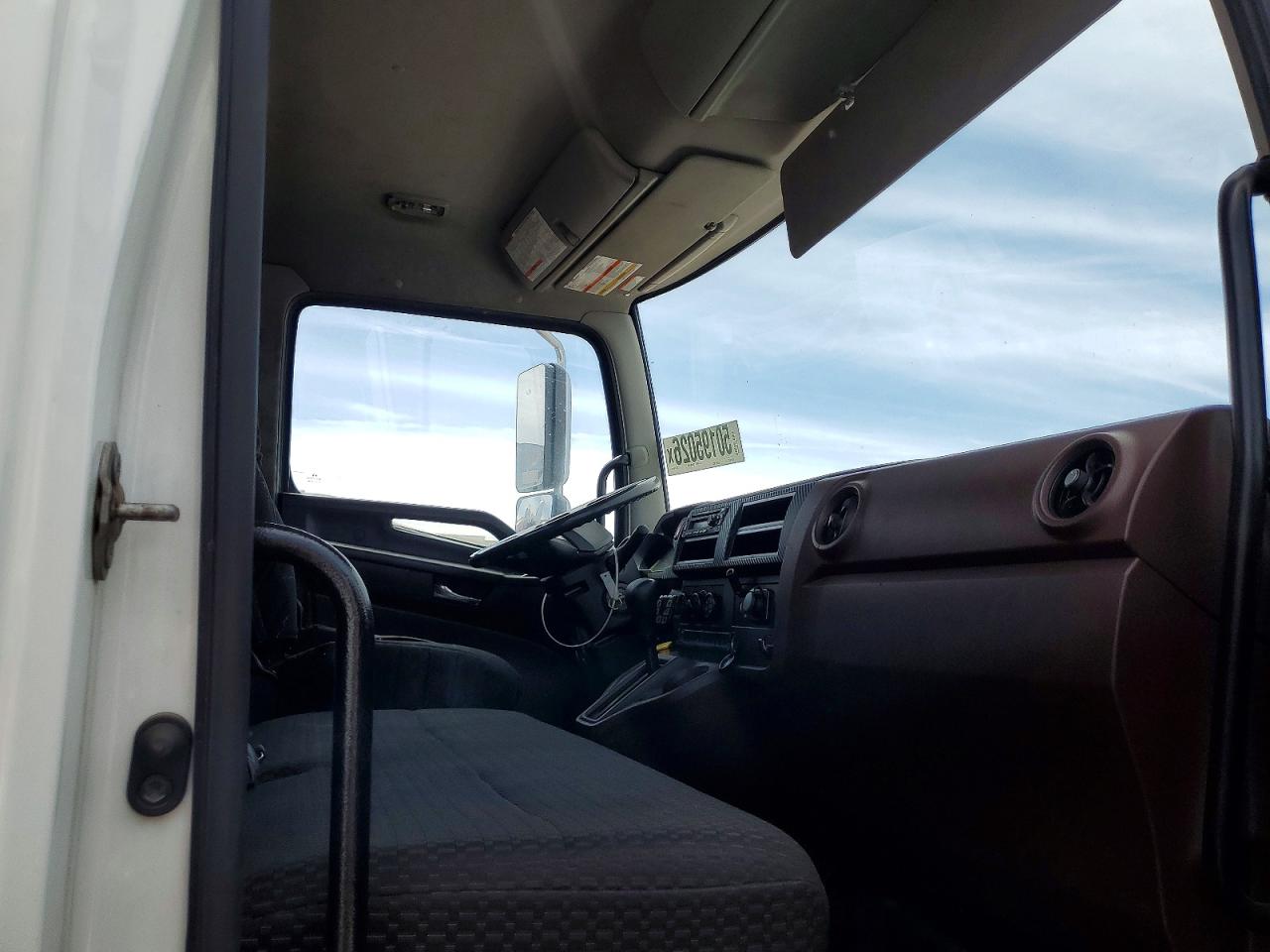 2023 HINO All other VIN 5PVNJ7AN6P5T50641 photo 11