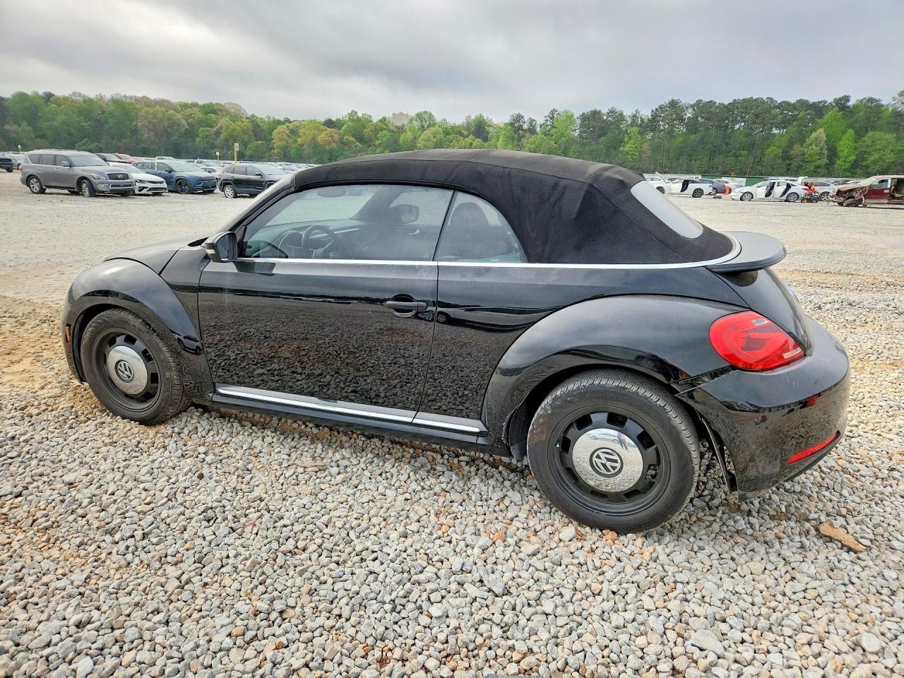 2014 Volkswagen Beetle VIN 3VW517AT1EM813269 photo 2