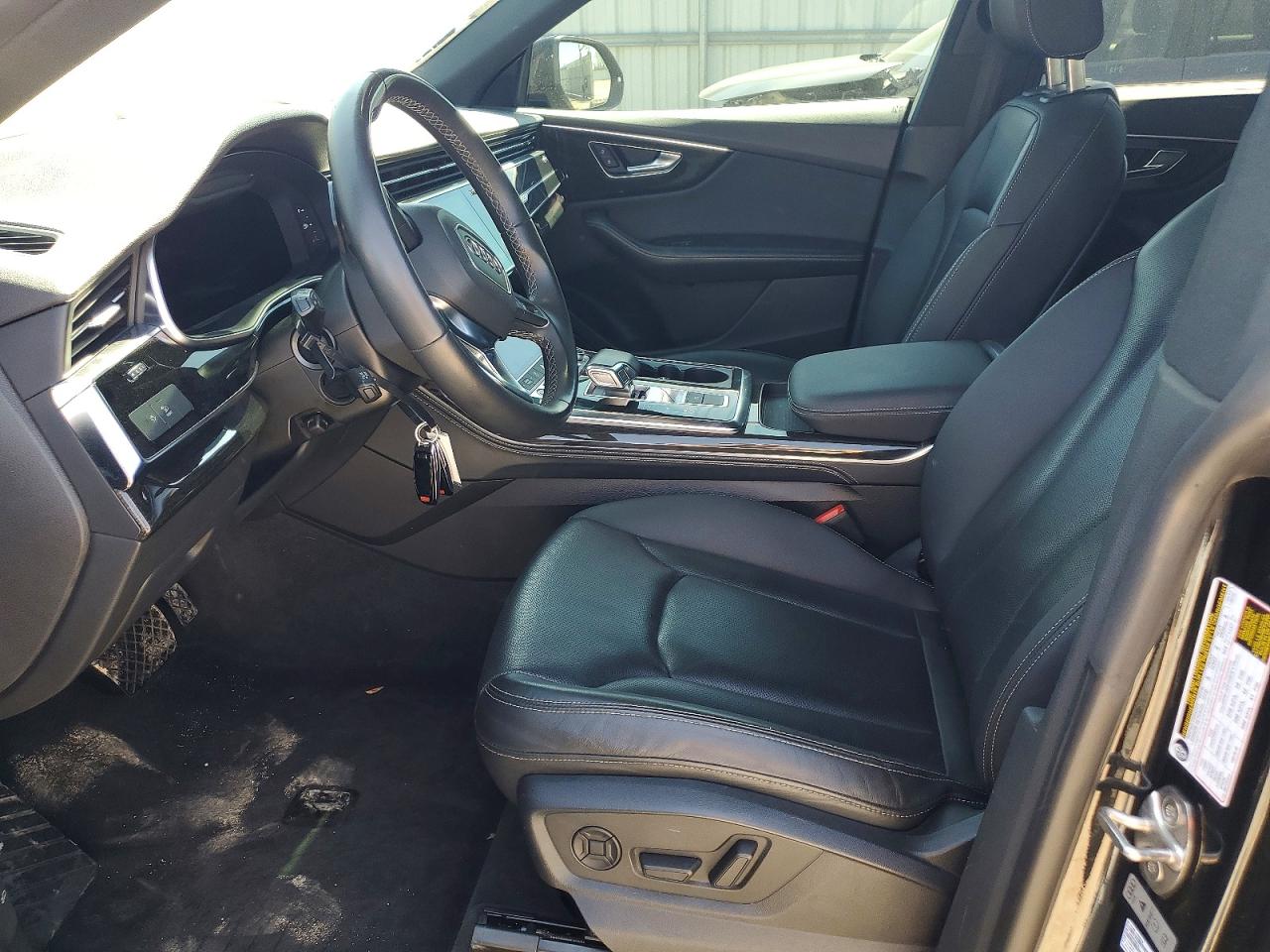 2022 Audi Q8 VIN WA1EVBF12ND021879 photo 7