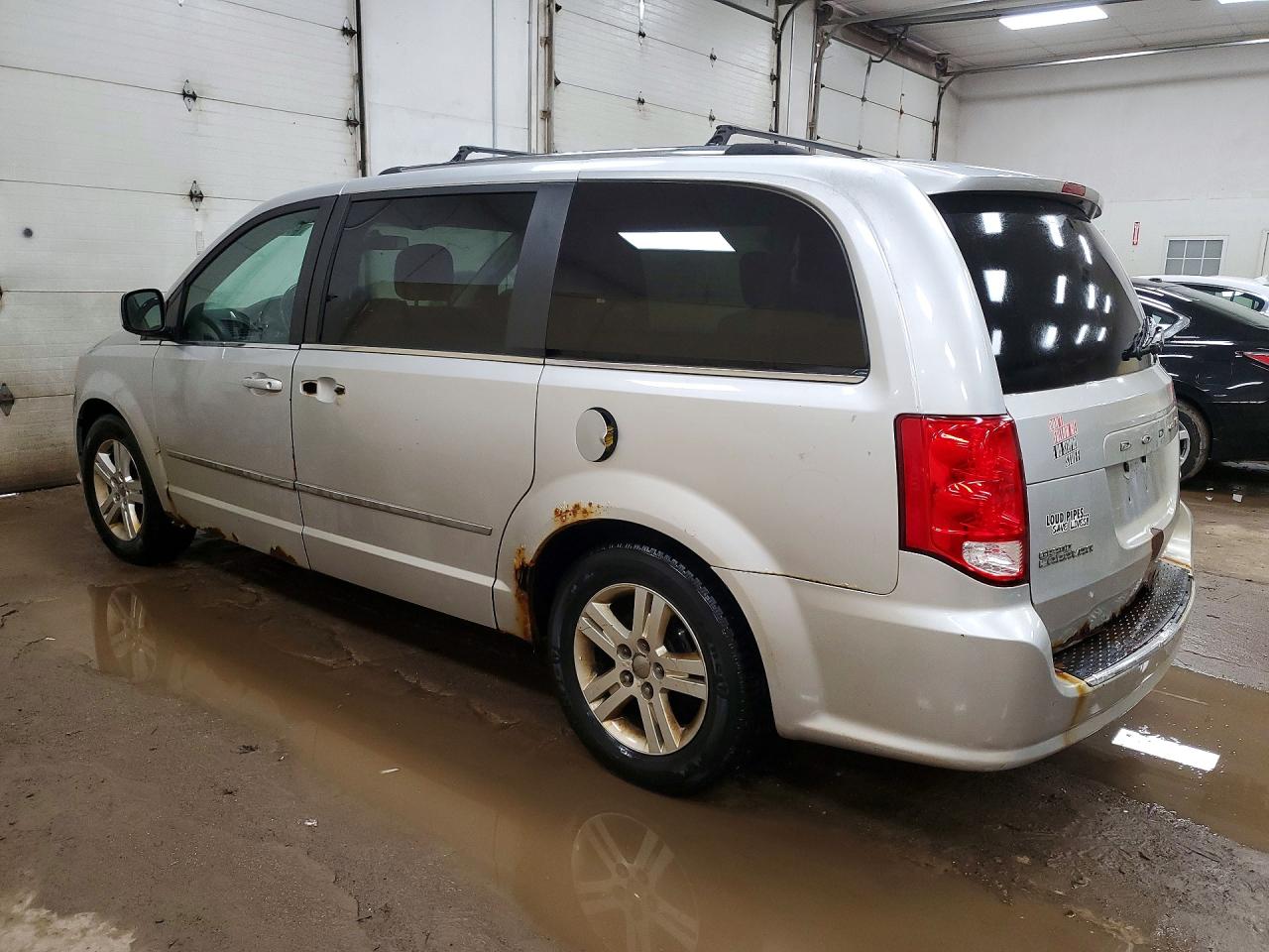 2011 Dodge Caravan VIN 2D4RN5DG7BR648718 photo 2