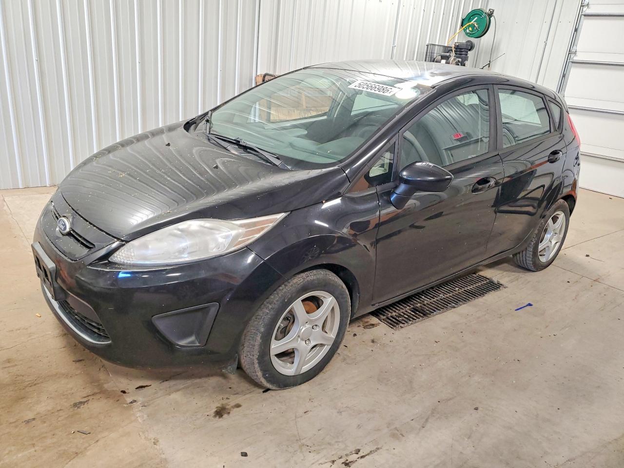 2011 Ford Fiesta VIN 3FADP4EJ1BM129795 photo 1