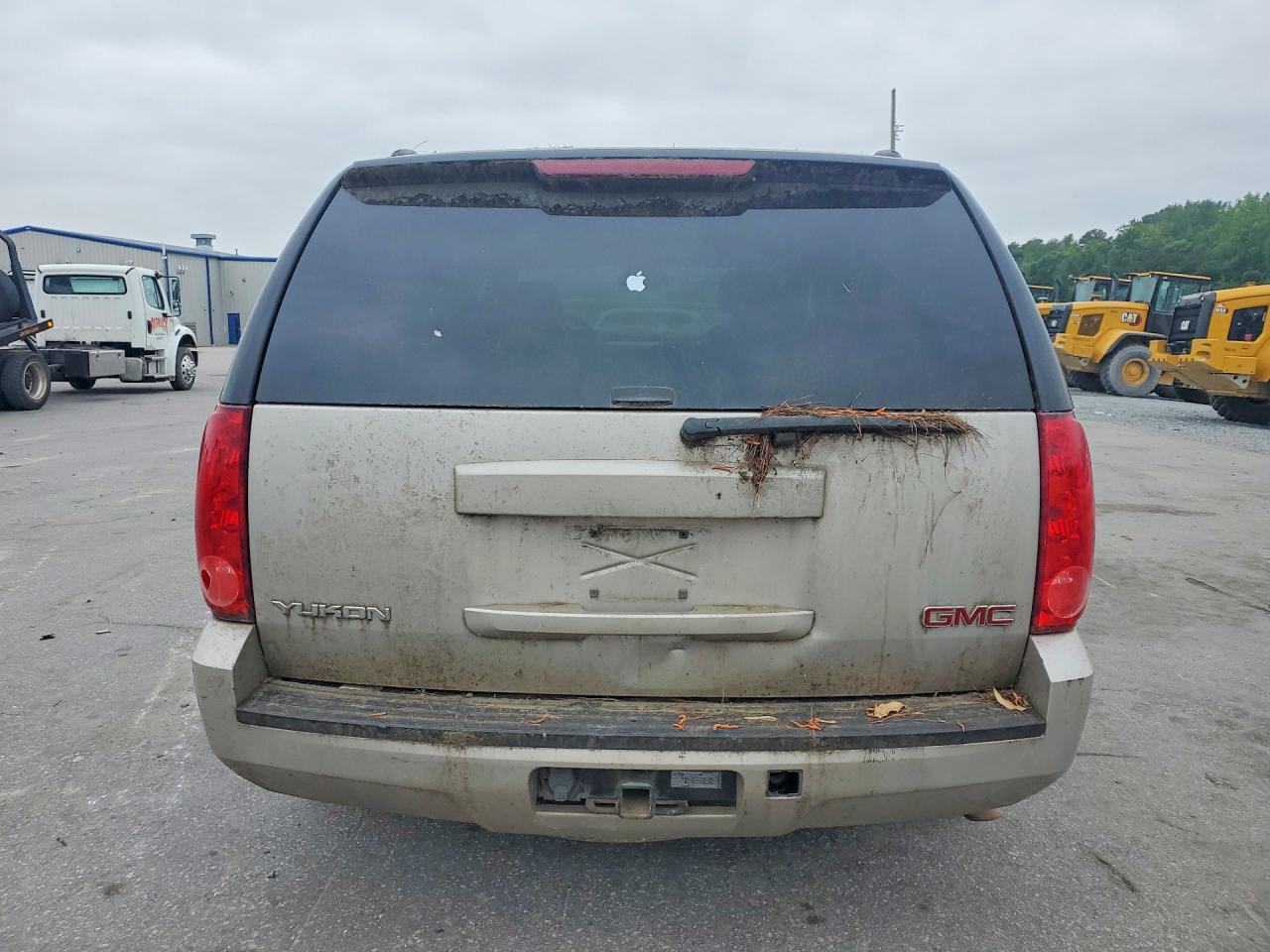 2009 GMC Yukon VIN 1GKFC23C89R207817 photo 6
