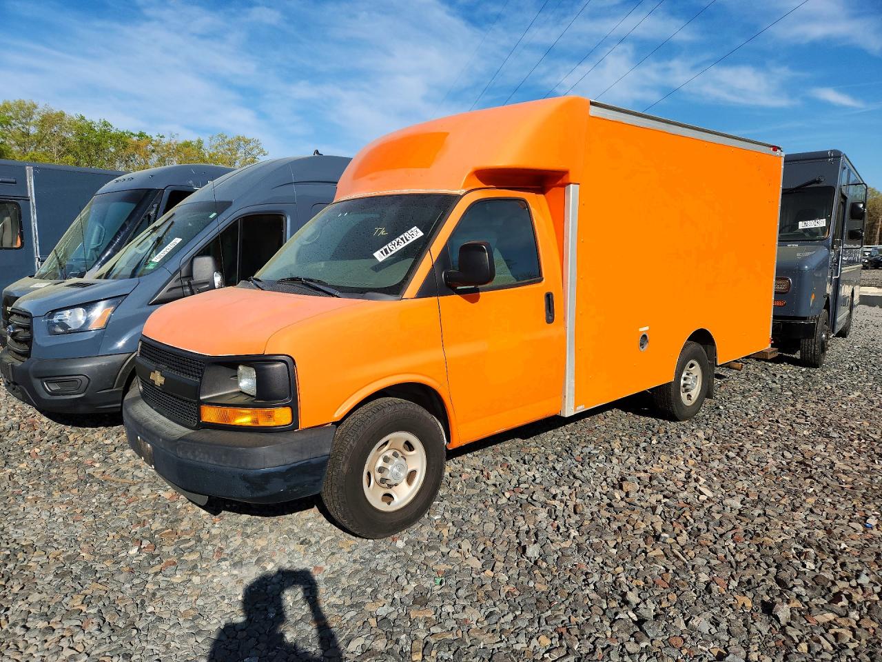2015 CHEV Express VIN 1GB0G2CF4F1256852 photo 1