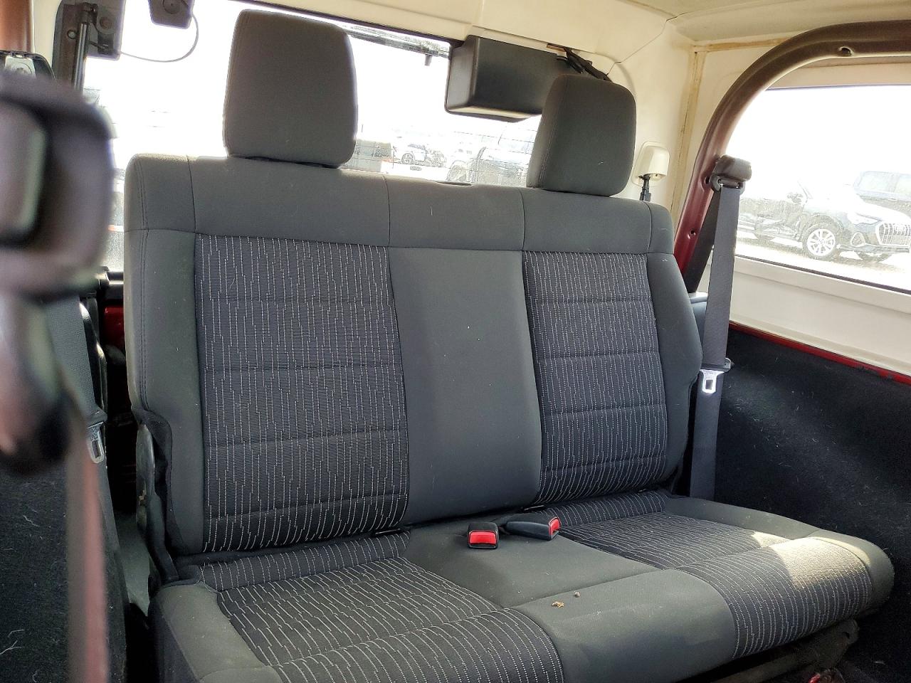 2012 Jeep Wrangler / VIN 1C4GJWAG5CL270046 photo 10