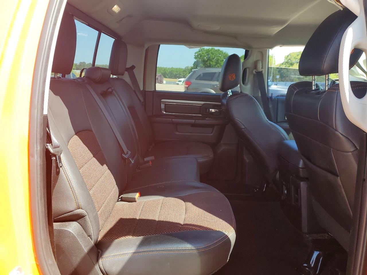 2015 RAM 1500 VIN 1C6RR6MT2FS676488 photo 10