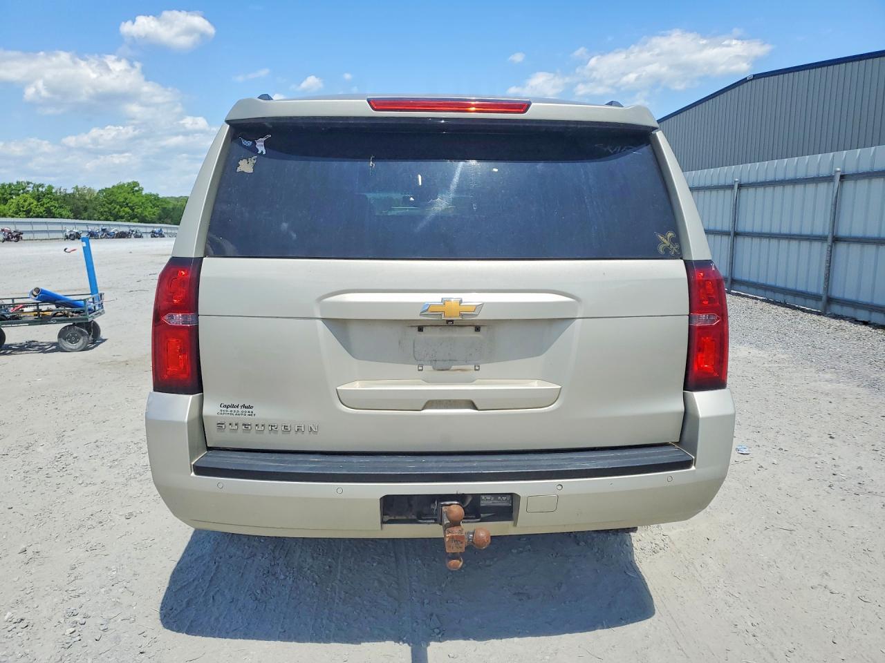 2015 Chevrolet Suburban VIN 1GNSKJKC5FR611024 photo 6